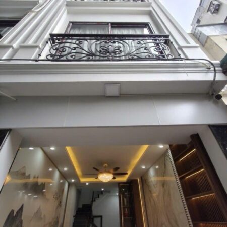 SỐC! CCMN PHÚ DIỄN – GẦN CẦU GIẤY – 10 CĂN FULL NỘI THẤT – THANG MÁY – NHIỀU TIỆN ÍCH XUNG QUANH.