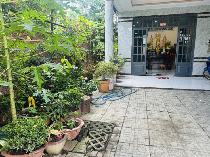 Bán nhà 205m2,SHR thổ cư 100%, đường ô tô,ngay cổng vào KCN Tân Đông Hiệp