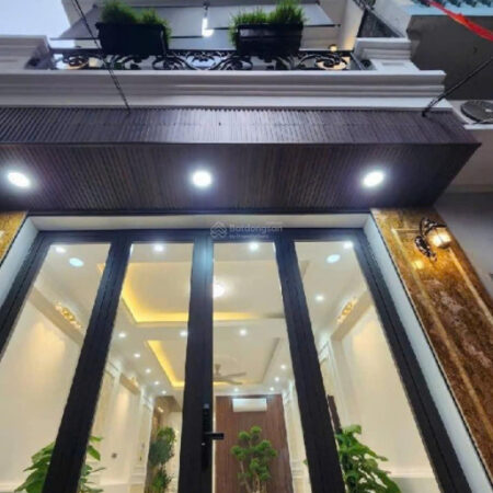 NHÀ ĐẸP MỚI KOONG VỪA Ở VỪA KD – DT 96M2, 5 TẦNG, KIM MÃ, BA ĐÌNH. GIÁ 21 TỶ