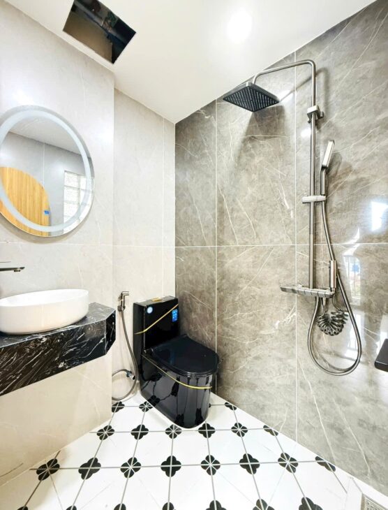 Bán nhà 78M² – 5 TẦNG SÁT MẶT TIỀN gần EMART giá 7.x tỷ TL