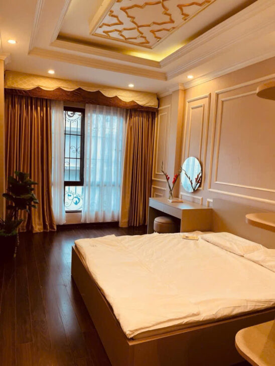 Bán nhà Phố Tôn Đức Thắng, Ngõ Ô Tô, 7 Tầng, Nội Thất Tiền Tỷ, Giá: 13.65 Tỷ, Lh: 0396935190.