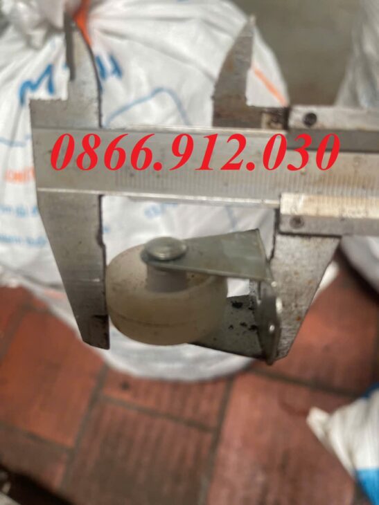 Bánh xe nhựa cố định có thật sự đáng dùng?