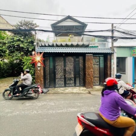 Bán nhà đường Số 2, Tăng Nhơn Phú B, Q9, TP HCM. DT 124m2, 2PN, SH, giá 9.1 tỷ.