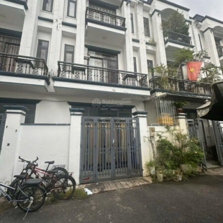 NHÀ 3 TẦNG – SIÊU ĐẸP – ĐƯỜNG RỘNG RÃI Ô TÔ NGỦ TRONG SÂN -GÍA CHỈ 5.75 TỶ