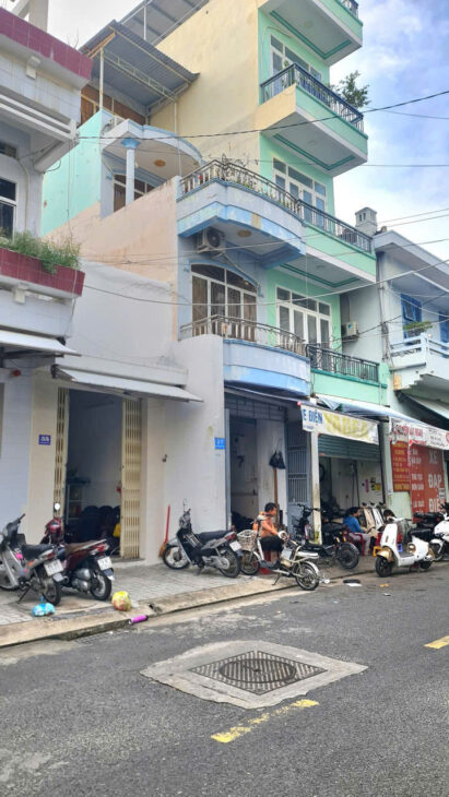 Bán nhà 3 tầng đường lớn Đào Duy Từ – gần Thống Nhất – sổ hồng riêng