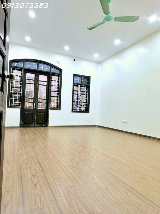 bán nhà Quan Nhân, Nhân Chính, Thanh Xuân, DT69m2, 16T, nhà ngay mặt phố, oto tránh, kinh doanh.