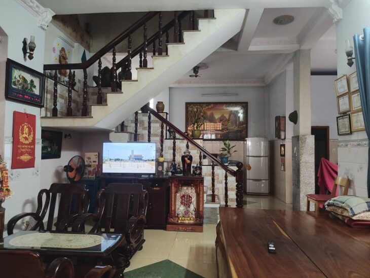 Bán nhà đường Số 1, Thủ Đức, TP HCM. DT 115m2, 3 tầng, 5PN, SH, 9.3 tỷ. LH: 0933125879