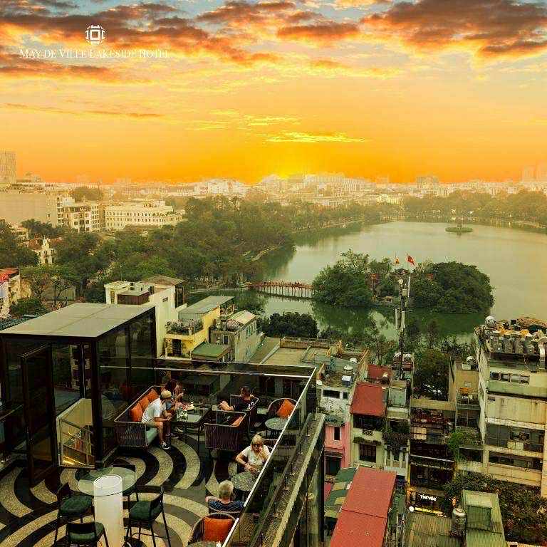 bán khách sạn 4* Hoàn Kiếm, 500m x 12 tầng, mặt tiền 18m, dòng tiền 1 tỷ/tháng