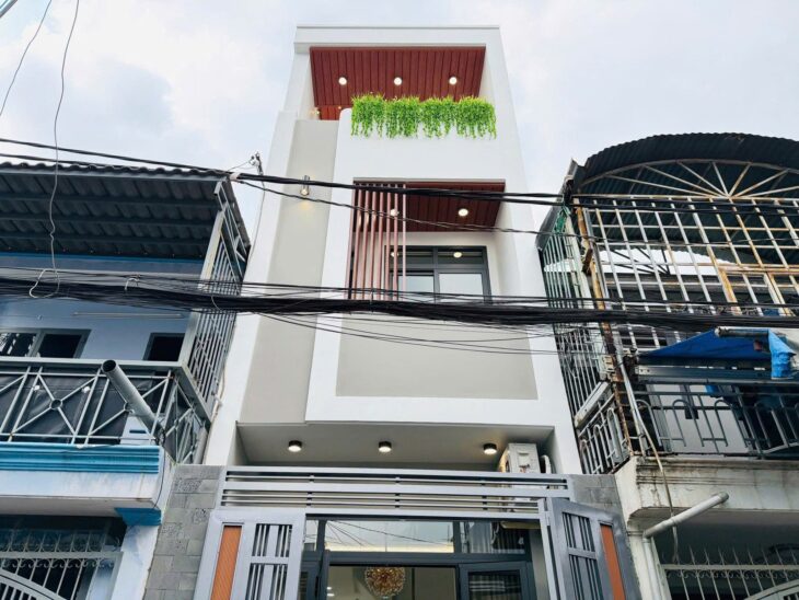 40m2, BÁN NHÀ HẺM XE HƠI, XÂY MỚI, 3 TẦNG, 3PN, 1/ PHẠM VĂN BẠCH, P15 TÂN BÌNH, 5 TỶ HƠN TL