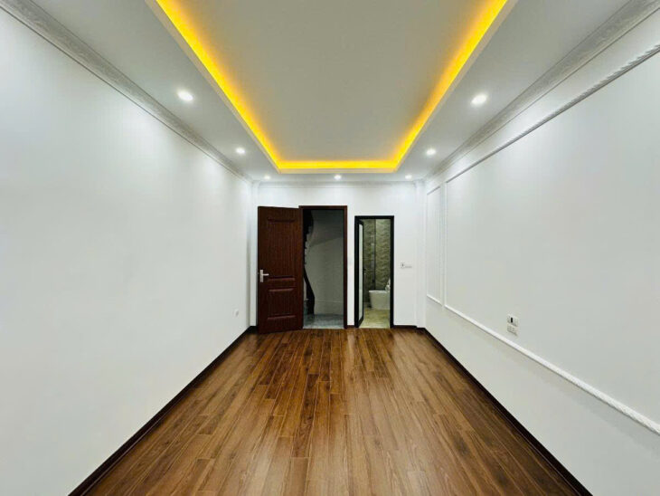 NHÀ MỚI NGAY LÁNG HẠ, GIẢNG VÕ 32M 5 TẦNG – 3PN RỘNG GIÁ 7.98 TỶ