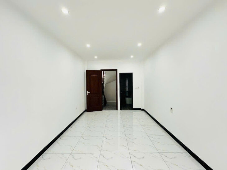 NHÀ MỚI NGAY LÁNG HẠ, GIẢNG VÕ 32M 5 TẦNG – 3PN RỘNG GIÁ 7.98 TỶ