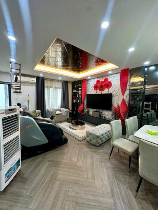 Bán nhà phân lô bàn cờ Hoàng Văn Thái – Lô góc – Gara 2 ô tô 55m 6 tầng thang máy