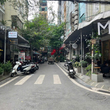 Bán nhà phân lô phố Ngụy Như Kon Tum – Phố VIP kinh doanh sầm uất, vỉa hè rộng giá 21,5 tỷ Bán nhà phân lô phố Ngụy Như Kon Tum – Phố VIP kinh doanh sầm uất, vỉa hè rộng giá 21,5 tỷ