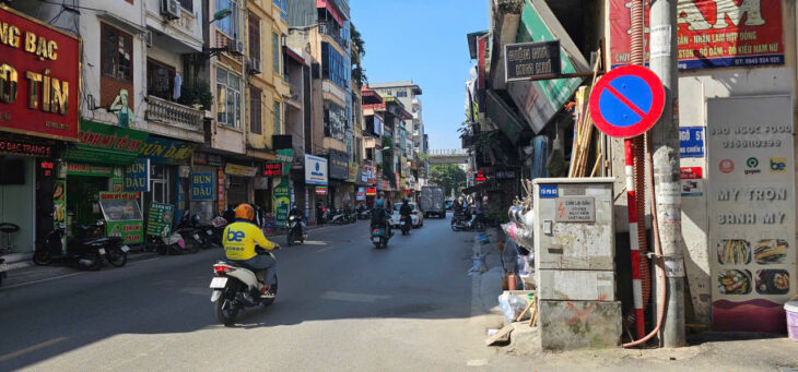 Chính chủ cho thuê Mặt Phố Chiến Thắng, Văn Quán, 80m, 19.5 triệu/tháng, 2 bên Phố ô tô hạn chế
