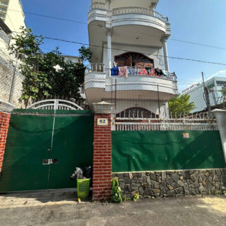 Bán nhà 3 tầng đường Nguyễn Biểu – Nha Trang, 151m², 6 phòng ngủ, giá 12 tỷ