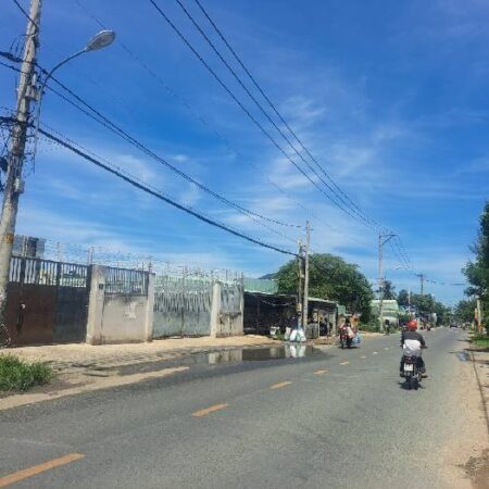 Bán đất mặt tiền 44x65m giá 38 tỷ Đường Bùi Công Trừng Bán đất mặt tiền 44x65m giá 38 tỷ Đường Bùi Công Trừng