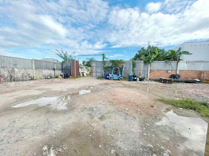 Bán nhà mặt phố Xuân Thới 2, Hóc Môn. DT: 1350m2, SHR, Giá: 25 tỷ.