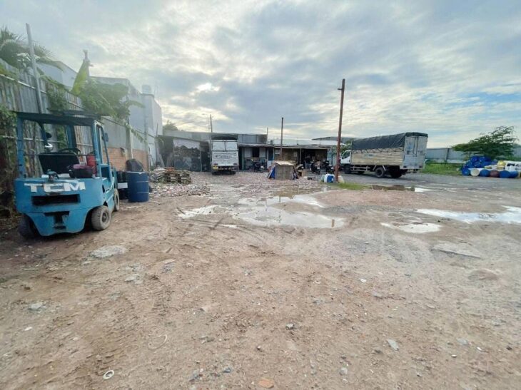 Bán nhà mặt phố Xuân Thới 2, Hóc Môn. DT: 1350m2, SHR, Giá: 25 tỷ.