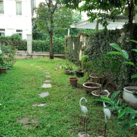 21.11.25.1 Cho thuê biệt thự Splendora rộng thênh thang có thể làm văn phòng, kinh doanh, xuất khẩu