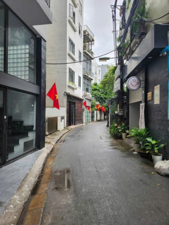 BÁN NHÀ XUÂN DIỆU TÂY HỒ 43M 2.5 TẦNG MẶT TIỀN 5M Ở LUÔN GIÁ 17.5 TỶ 0336212066