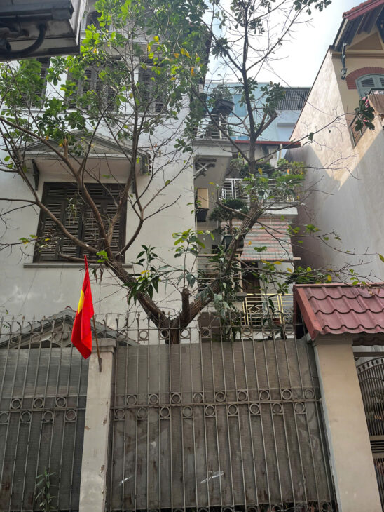 [Vị trí vàng] bán nhà Lạc Long Quân, 100m mặt tiền 9m nhỉnh 23 tỷ