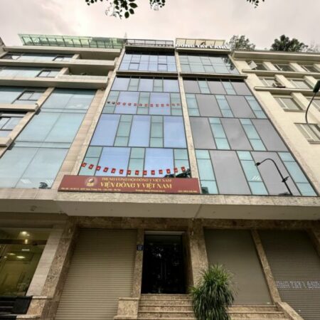 (Tin thật 100%) Bán tòa Bulding 132m2 x 9T ở Trần Thái Tông – DT 3 tỷ/năm – Đẳng cấp số 1 Cầu Giấy