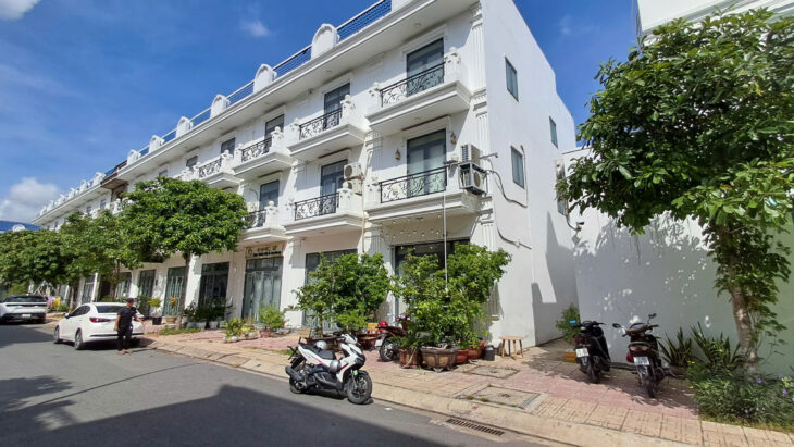 Bán Nhà Phố Liền Kề – Nhà Phố Thương Mại – Biệt Thự Ven Sông Tại Sơn Đông Thành Phố Bến Tre