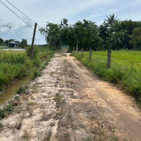 Bán đất ONT 9.5m x 26m Hẻm Lý Thái Tổ – Tân Hải – LaGi giá ngộp 900 triệu Bán đất ONT 9.5m x 26m Hẻm Lý Thái Tổ – Tân Hải – LaGi giá ngộp 900 triệu