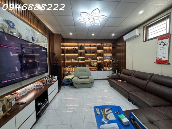 Bán nhà 2 tầng mặt đường Hoàng Ngọc Phách – Quán Nam vị trí cực đẹp