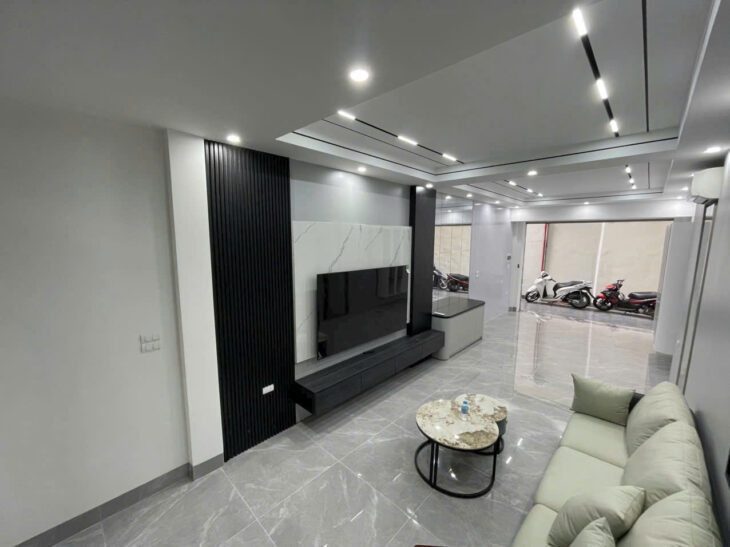 NHÀ ĐẸP Hoàng Như Tiếp 46.2m2 X 6 Tầng Mặt tiền 3.5m X 12.9 tỷ Long Biên.