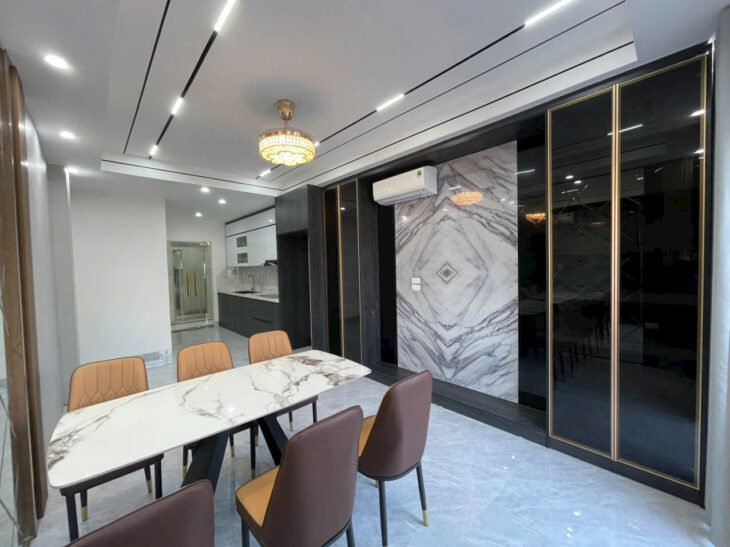 NHÀ ĐẸP Hoàng Như Tiếp 46.2m2 X 6 Tầng Mặt tiền 3.5m X 12.9 tỷ Long Biên.