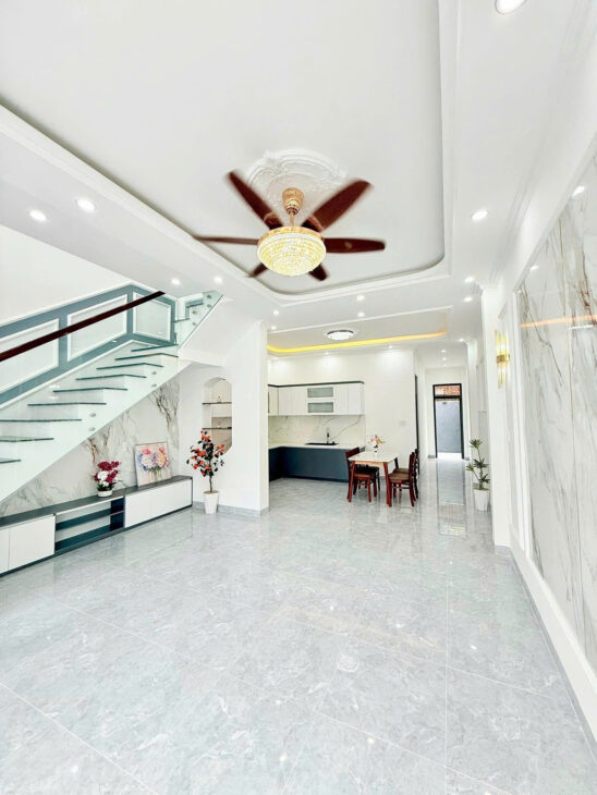 BÁN BIỆT THỰ MÁI THÁI CỔ ĐIỂN PHƯỜNG BẮC NHA TRANG.