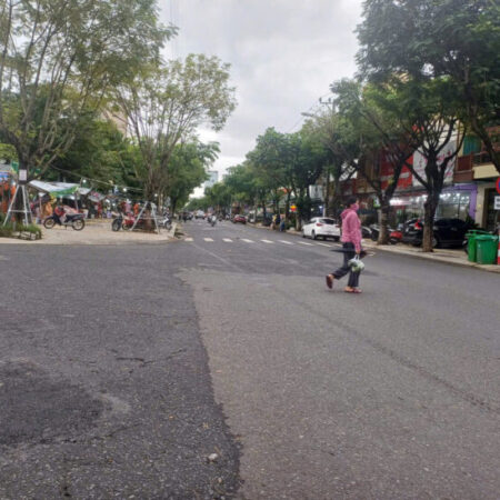 MẶT TIỀN LÊ THANH NGHỊ – VỈA HÈ 20M – ĐƯỜNG 10.5M – VỊ TRÍ ĐẮC ĐỊA TT HẢI CHÂU MẶT TIỀN LÊ THANH NGHỊ – VỈA HÈ 20M – ĐƯỜNG 10.5M – VỊ TRÍ ĐẮC ĐỊA TT HẢI CHÂU