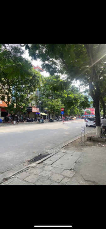 DUY NHẤT 1 CĂN ! MP trần Quốc Hoàn Cầu Giấy vỉ hè ôt tránh KD 45m x 5T nhỉnh 37 tỷ TL