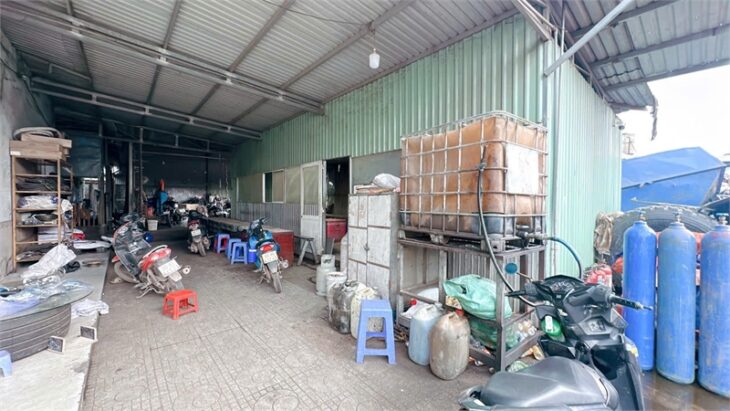 XT596 nhà xưởng khuôn viên độc lập thích hợp nhiều ngành nghề. trống xưởng