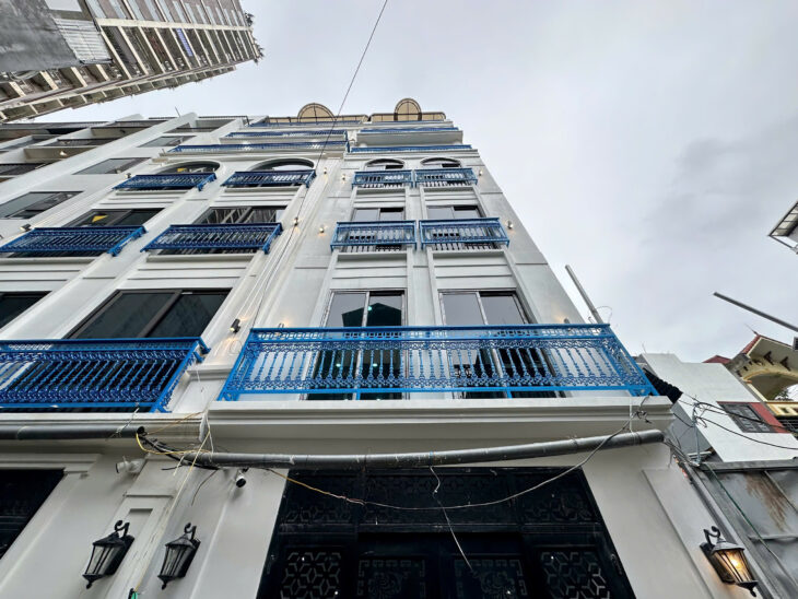 (Tin thật 100%) Bán chung cư mini 48,5m2 x 11P tại đường Bưởi – Ô tô vào nhà – Dòng tiền 1,1 tỷ/năm