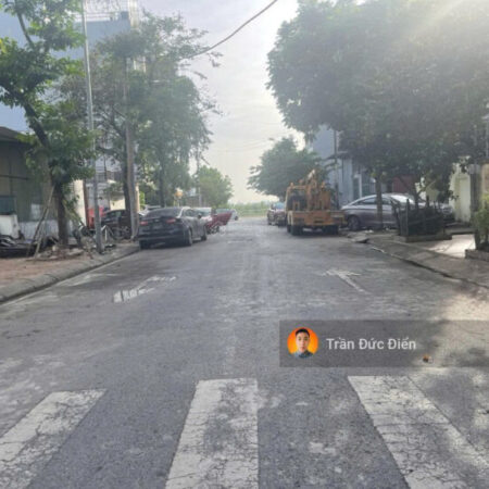 Bán lô đất kinh doanh trục chính đường 17m TĐC Trâu Quỳ, Gia Lâm 60m2.