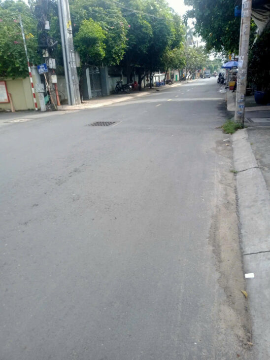 Chính chủ cần bán gấp lô đất 2 mặt tiền vị trí tuyệt đẹp, 4 X 14.5m ở đường Dương Quảng Hàm, P6, GV