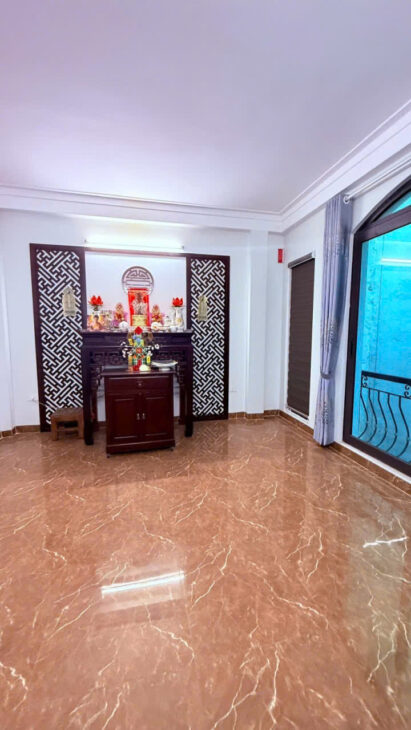 Bán nhà LẠC LONG QUÂN – TÂY HỒ. 34m, 5tầng, mặt tiền 5,2m, nhỉnh 10 tỷ- SIÊU PHẨM TÂY HỒ – GẦN QUẬN