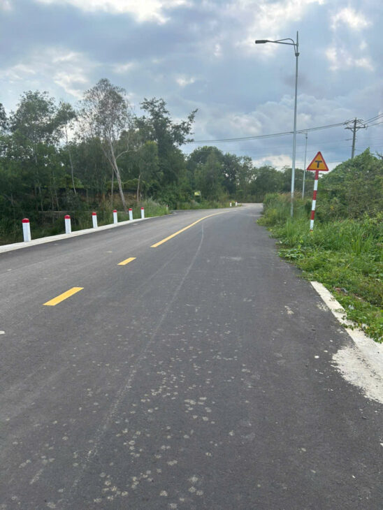 Bán 912m2 lô góc mặt tiền Nguyễn Minh Châu,LaGi giá ngộp 900 triệu