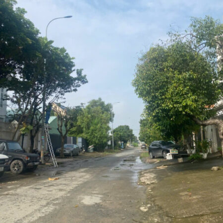 cần bán gấp nhà vườn Khu biệt thự khu Bắc Rạch Chiếc, Phường Phước Long A, TP. Thủ Đức