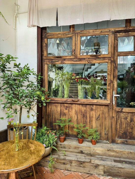 CHÍNH CHỦ CẦN SANG NHƯỢNG TIỆM HOA – CÓ THỂ KẾT HỢP LÀM QUÁN CAFE TRUNG TÂM BA ĐÌNH, HÀ NỘI