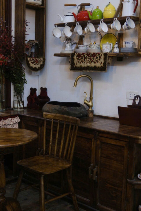 CHÍNH CHỦ CẦN SANG NHƯỢNG TIỆM HOA – CÓ THỂ KẾT HỢP LÀM QUÁN CAFE TRUNG TÂM BA ĐÌNH, HÀ NỘI