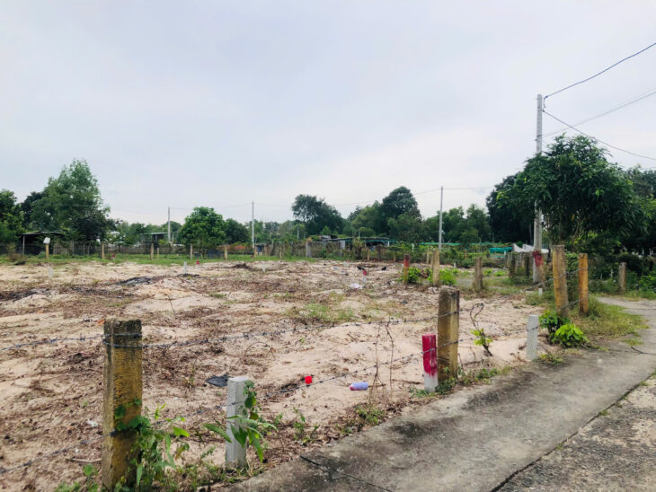 Bán 11.75m x 25m đất full thổ cư Hẻm Lê Minh Công, LaGi giá rẻ 1 tỷ gần Biển