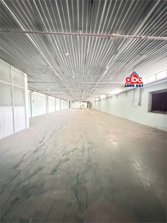 XT609 nhà xưởng sản xuất trong khu công nghiệp, giá thuê siêu rẻ trống xưởng