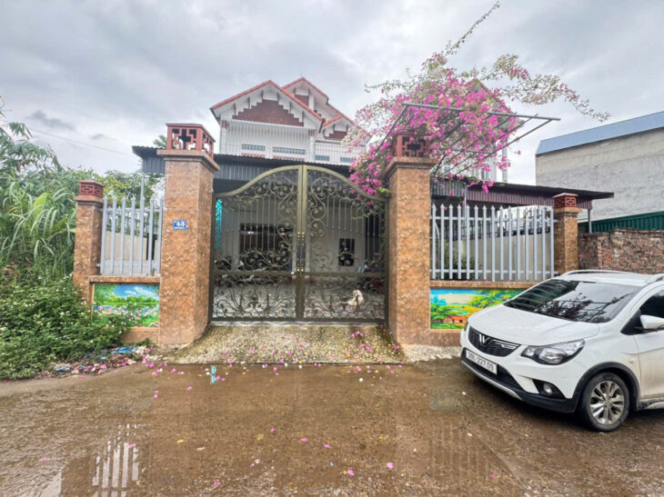 Bán nhà 2 tầng Thắng Trí, Minh Trí, Sóc Sơn. Mặt tiền rộng 9m, nhà đẹp, đầy đủ tiện nghi