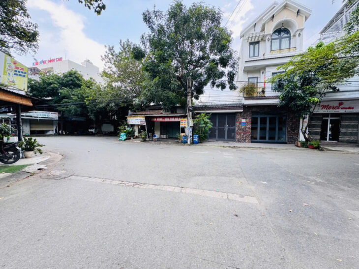 BÁN NHÀ MẶT TIỀN ĐƯỜNG Đ1 – KDC NHỊ ĐỒNG 2, P. DĨ AN – XE TẢI THÔNG – KINH DOANH VẠN NGÀNH – GIÁ