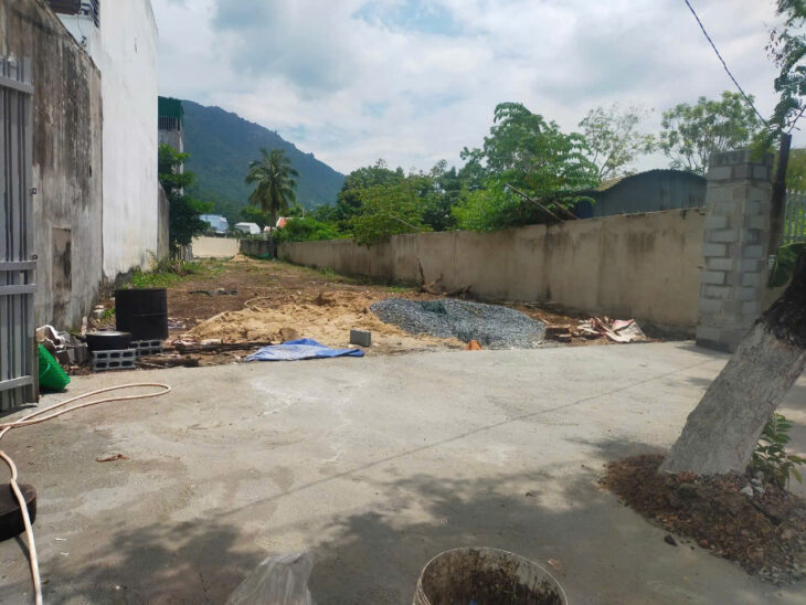 Bán đất Mặt Tiền đại lộ Nguyễn Tất Thành, Phước Đồng, Nha Trang.Diện tích: 570m² ngang 10 mét.