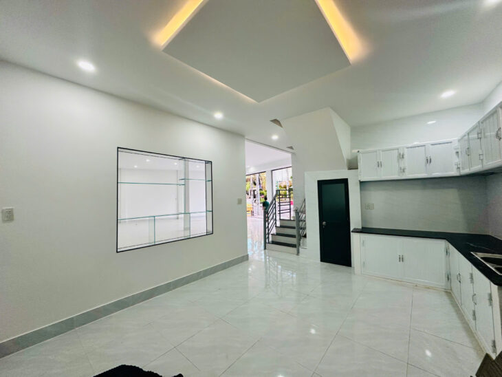 bán Căn góc DƯƠNG HIẾN QUYỀN SÁT BIỂN NHA TRANG Diện tích: 150m² (ngang gần 9m cực thoáng ) Hiện