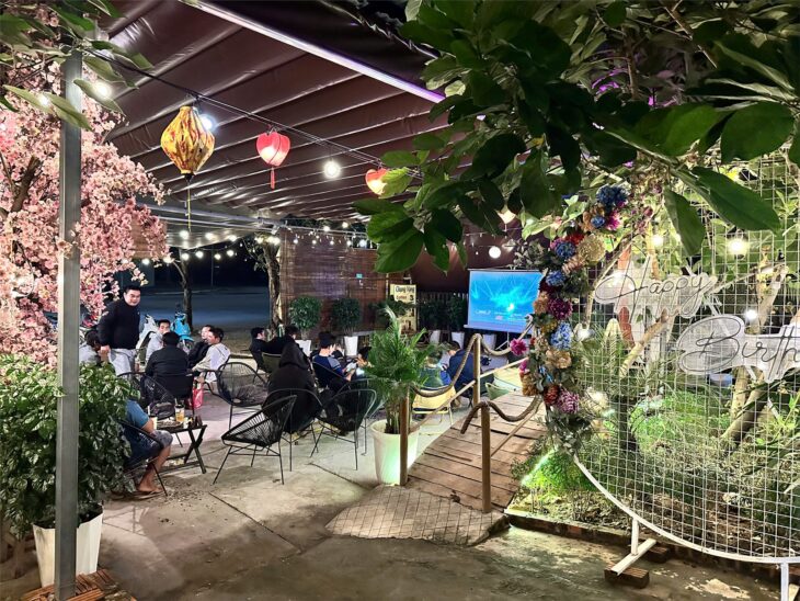 MẶT BẰNG ĐẸP- GIÁ TỐT cần sang nhượng nhanh quán coffe đang kinh doanh tốt tại huyện Gia Lâm, HN